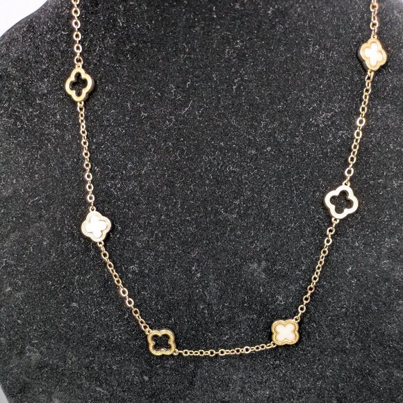 Tahari Clover Necklace - NWT - Picture 2 of 7